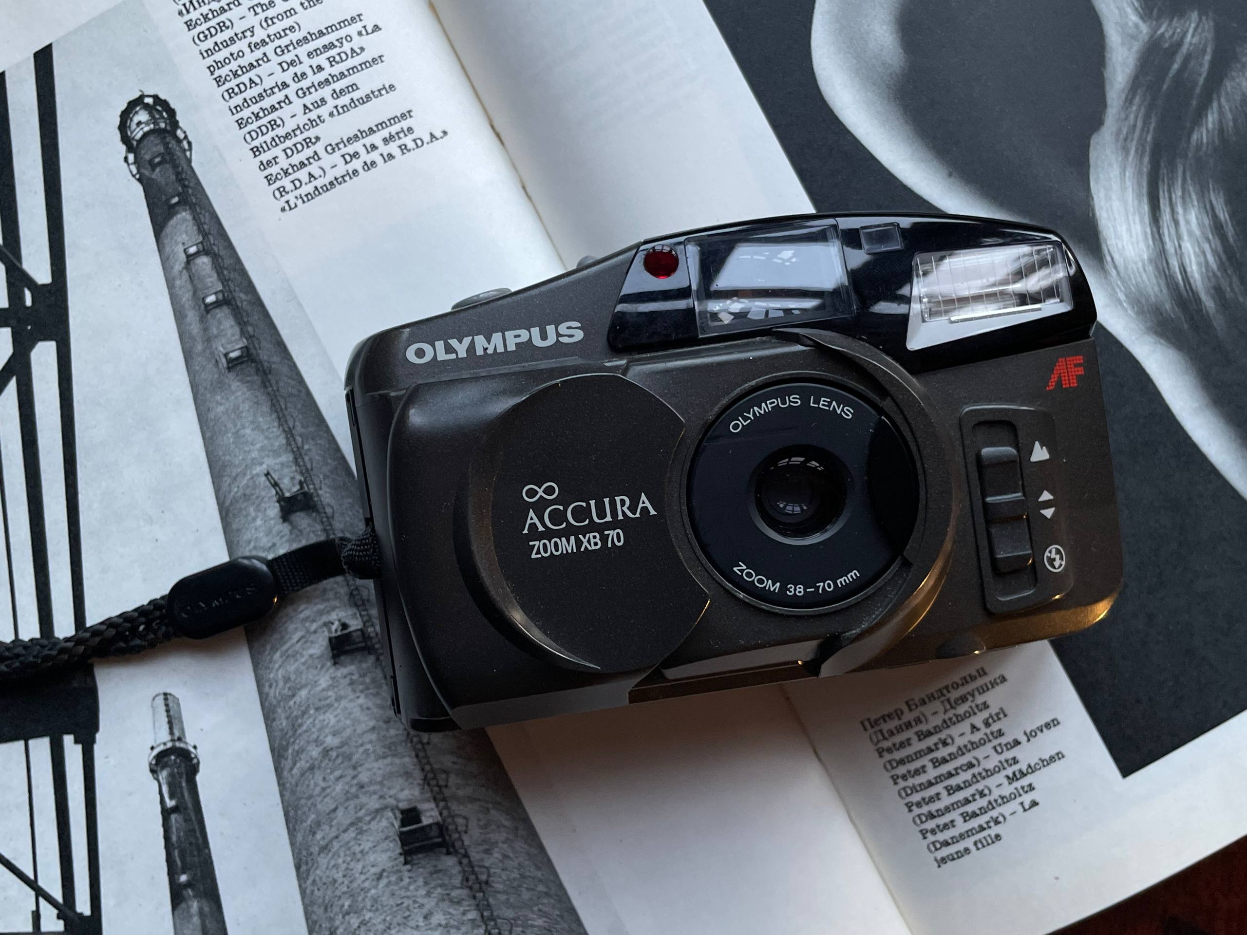 Olympus Accura Zoom 38–70 плёночная камера