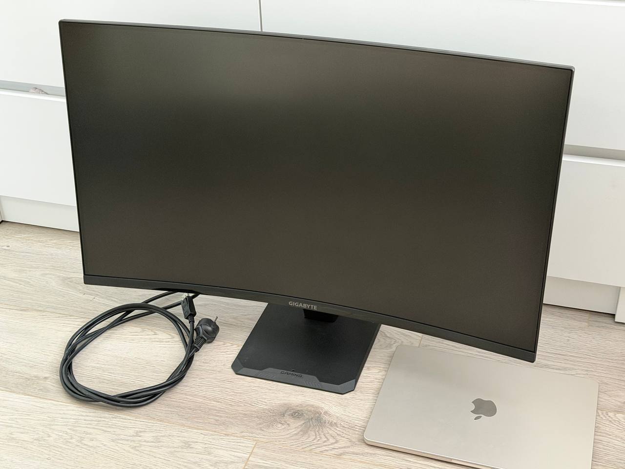Игровой монитор Gigabyte GS32QCA 32" 2K 180 Гц