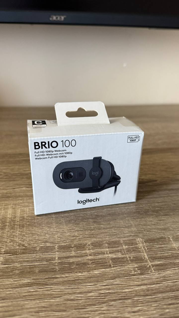 Веб-камера Logitech Brio 100
