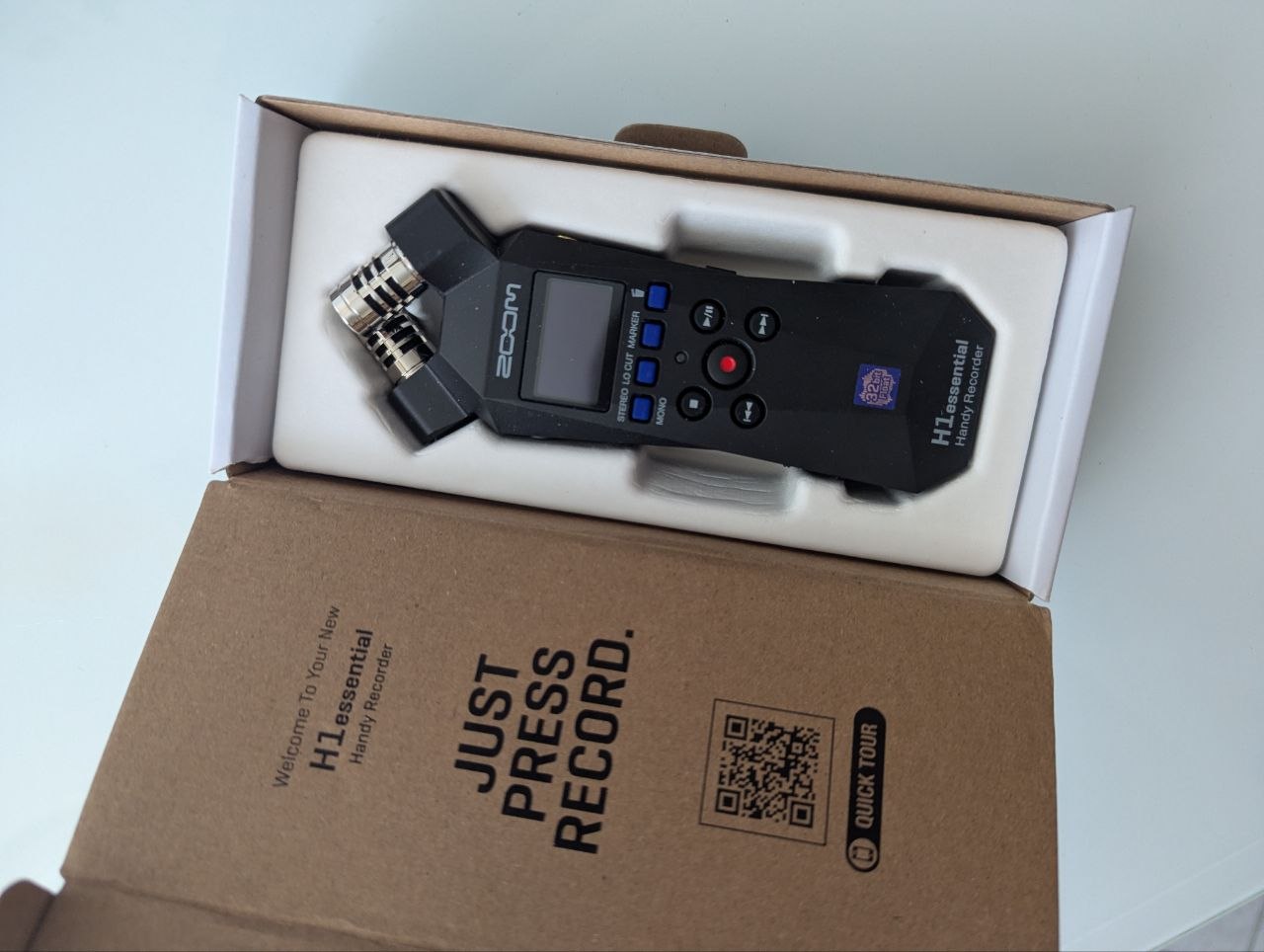 Диктофон Zoom H1essential