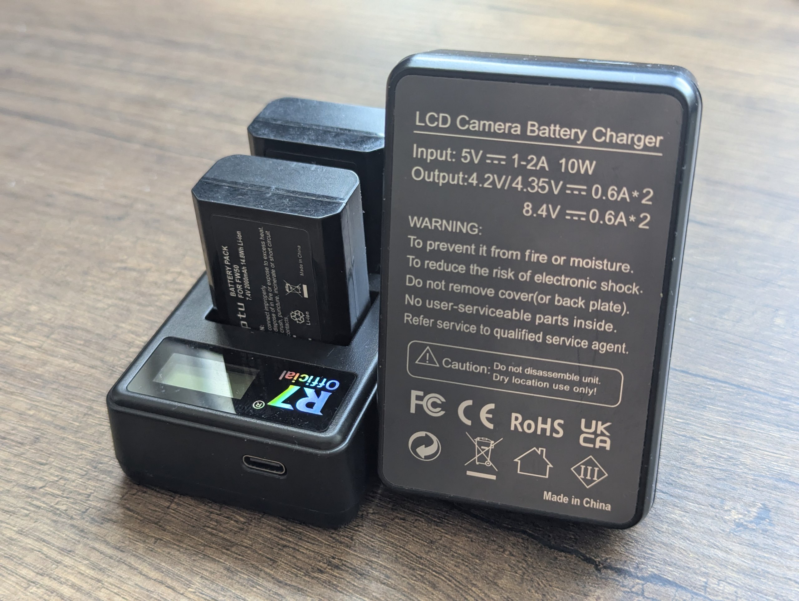 4 аккумулятора FW50 7.4V 2000mAh + 2 зарядных устройства Type C для Sony