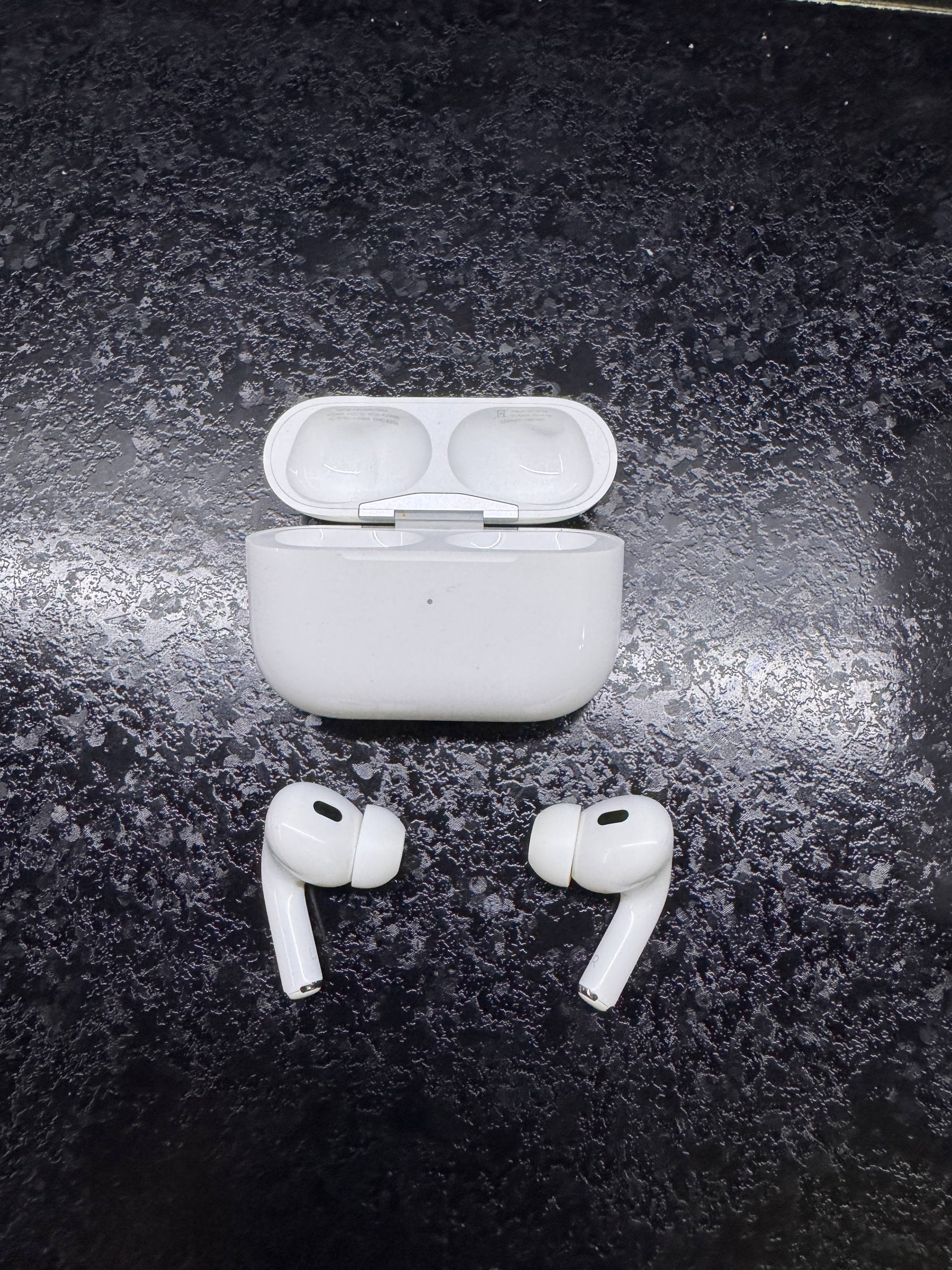 Apple AirPods Pro 2 (Type-C)