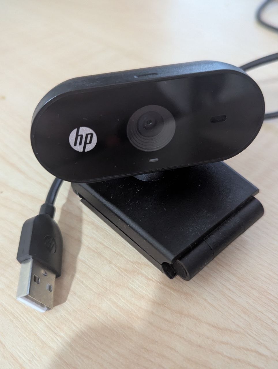 Вебкамера HP 320 FHD