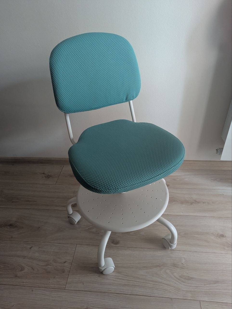 Компьютерный стул IKEA VIMUND