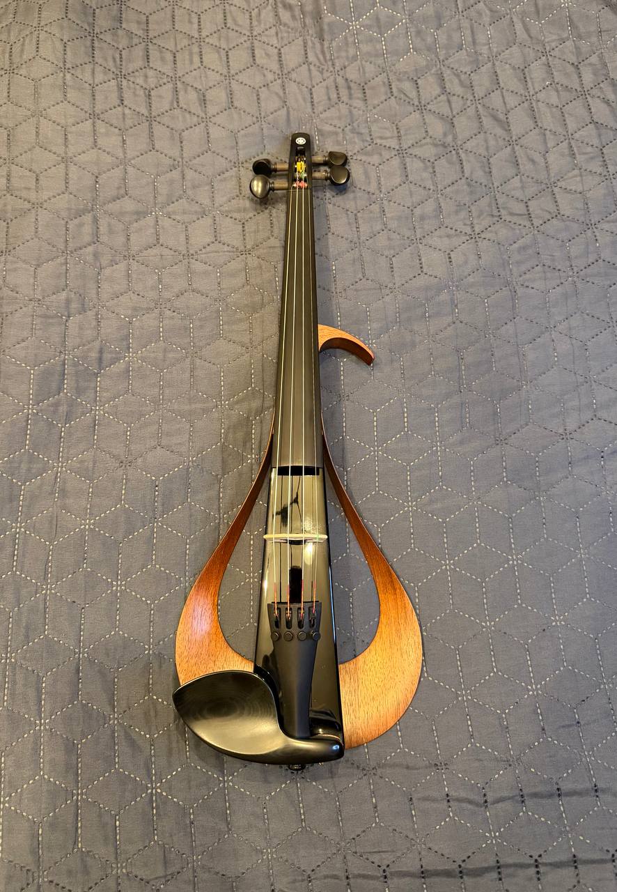 Электроскрипка Yamaha YEV-104 4-струнная