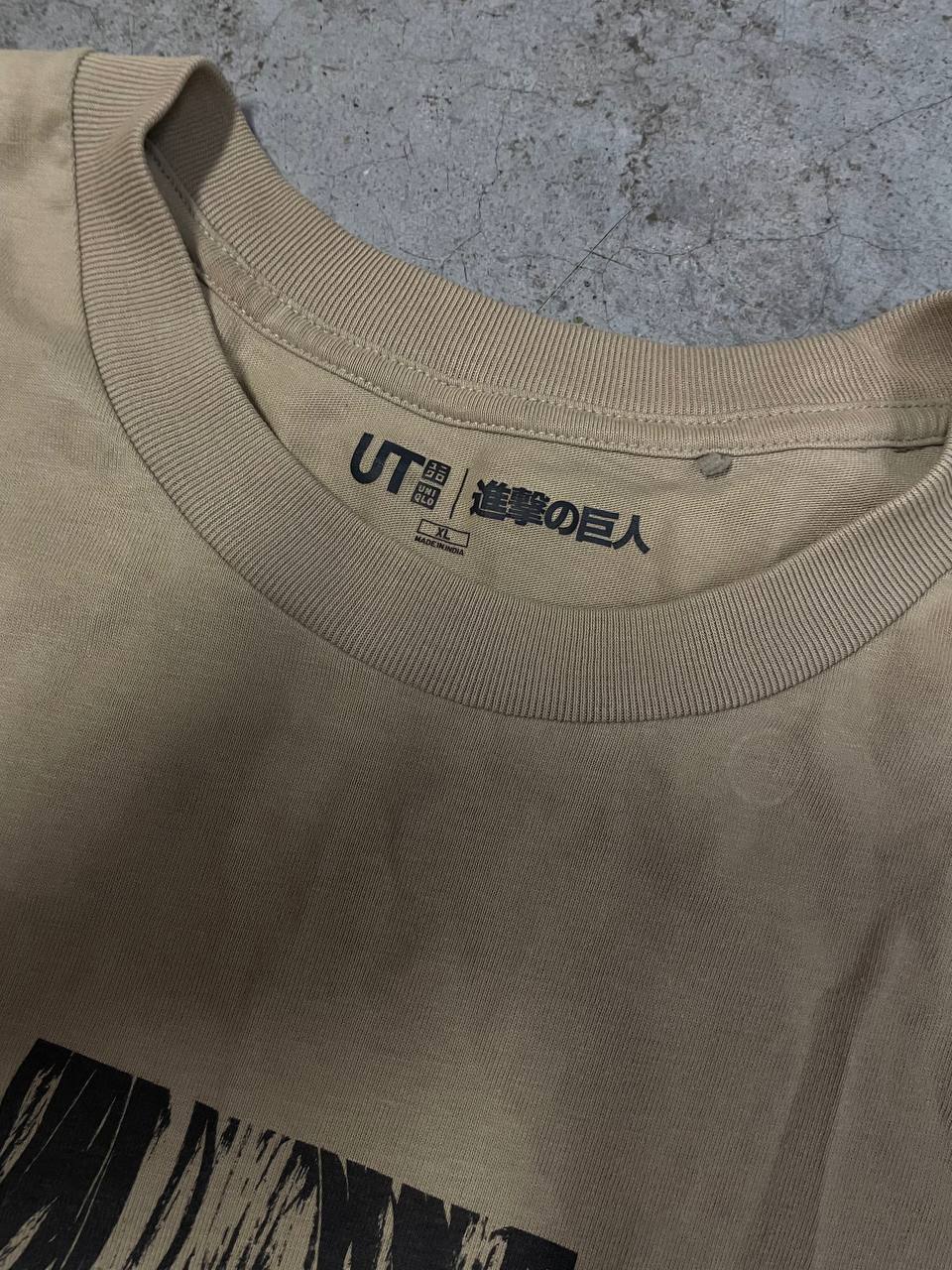 Футболка Uniqlo x Attack on Titan, размер XL