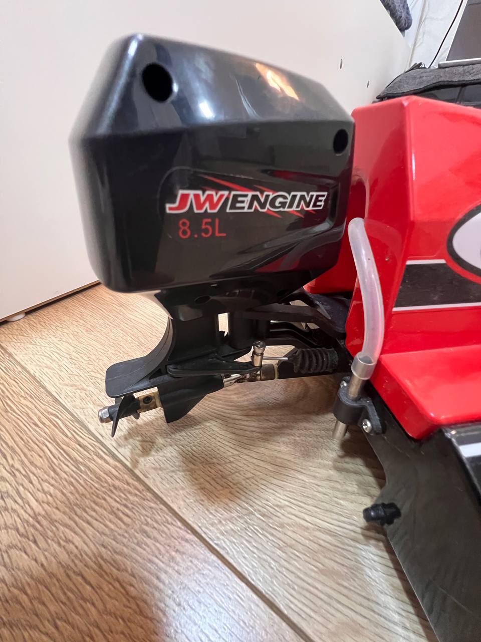 Радиоуправляемая лодка Joysway Mad Flow JW Engine 78