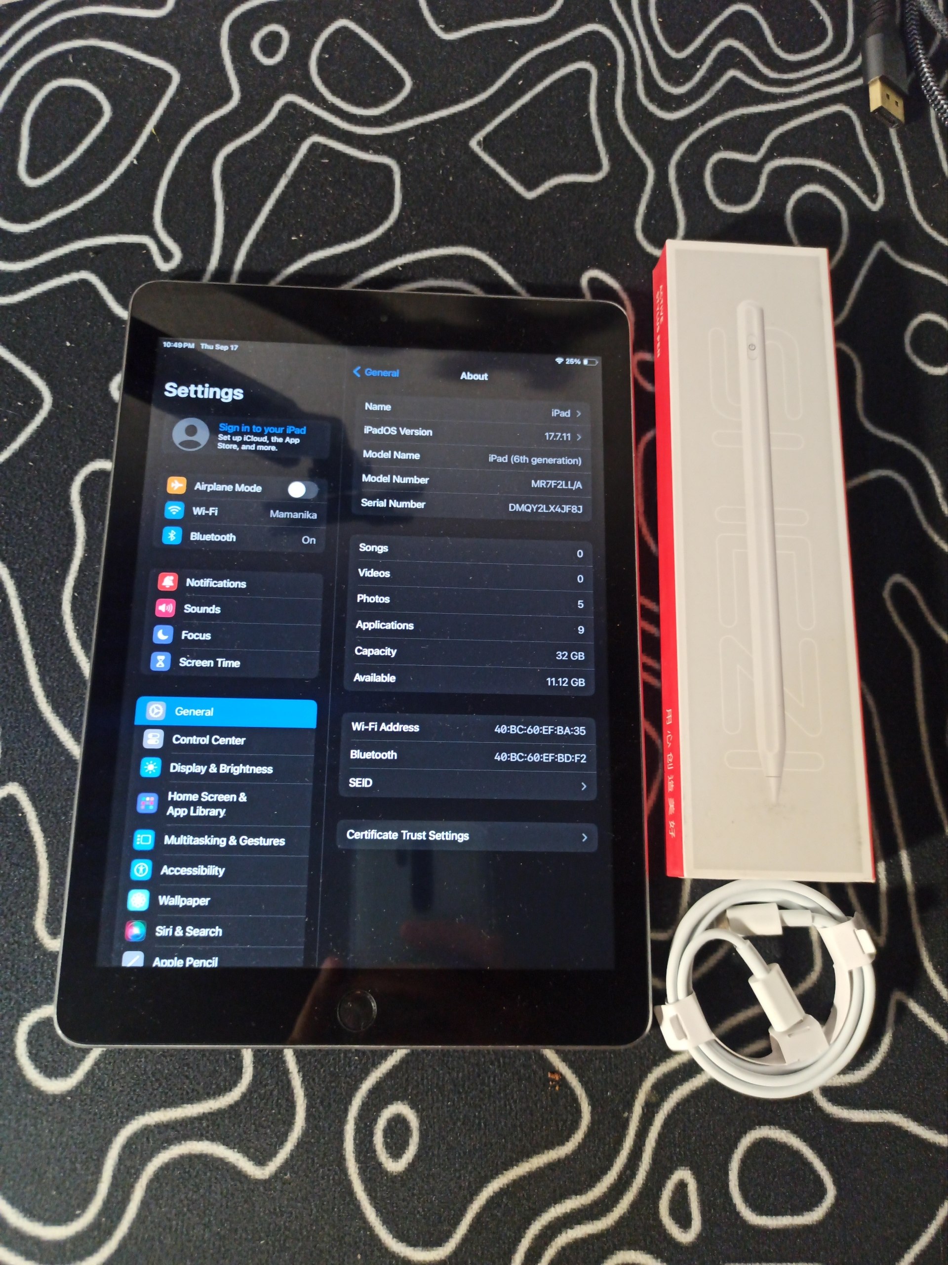 Планшет Apple iPad 6th 32 ГБ