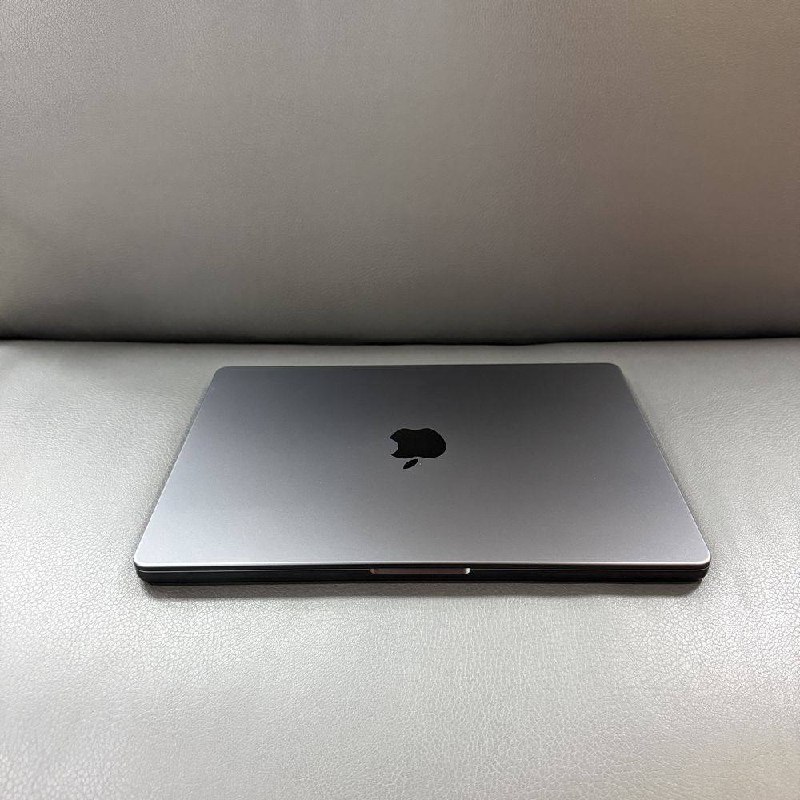 MacBook Pro 14,2" M4 16 ГБ / 512 ГБ (2024)
