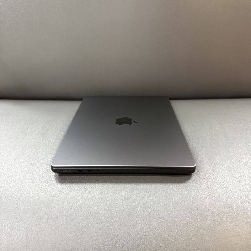 MacBook Pro 14,2" M4 16 ГБ / 512 ГБ (2024)