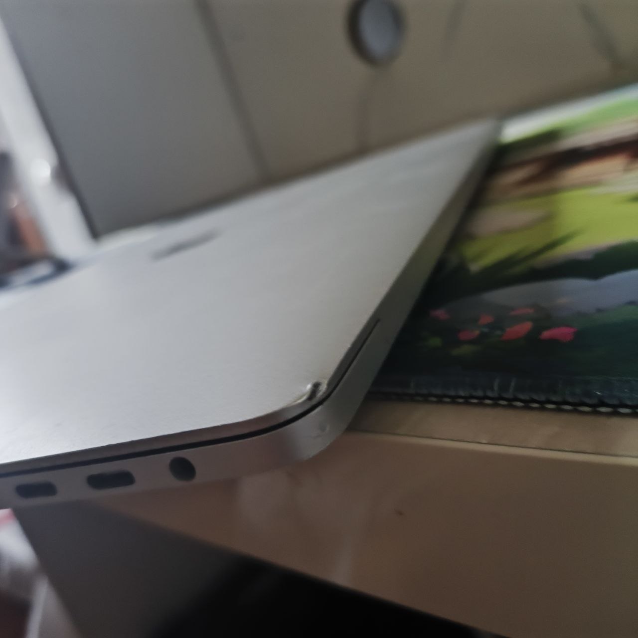 MacBook Pro 15.4" 2018 (i7, 32GB, 1TB SSD, Vega 20)