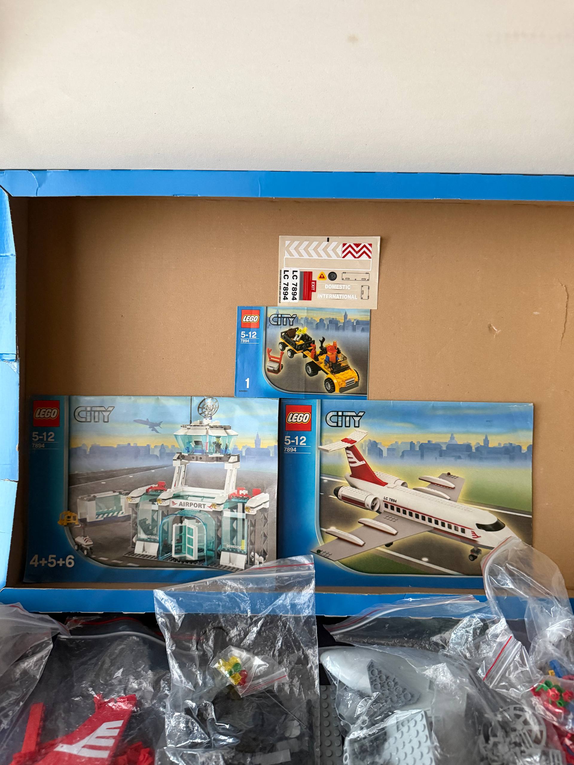 LEGO 7894 Аэропорт (Airport)