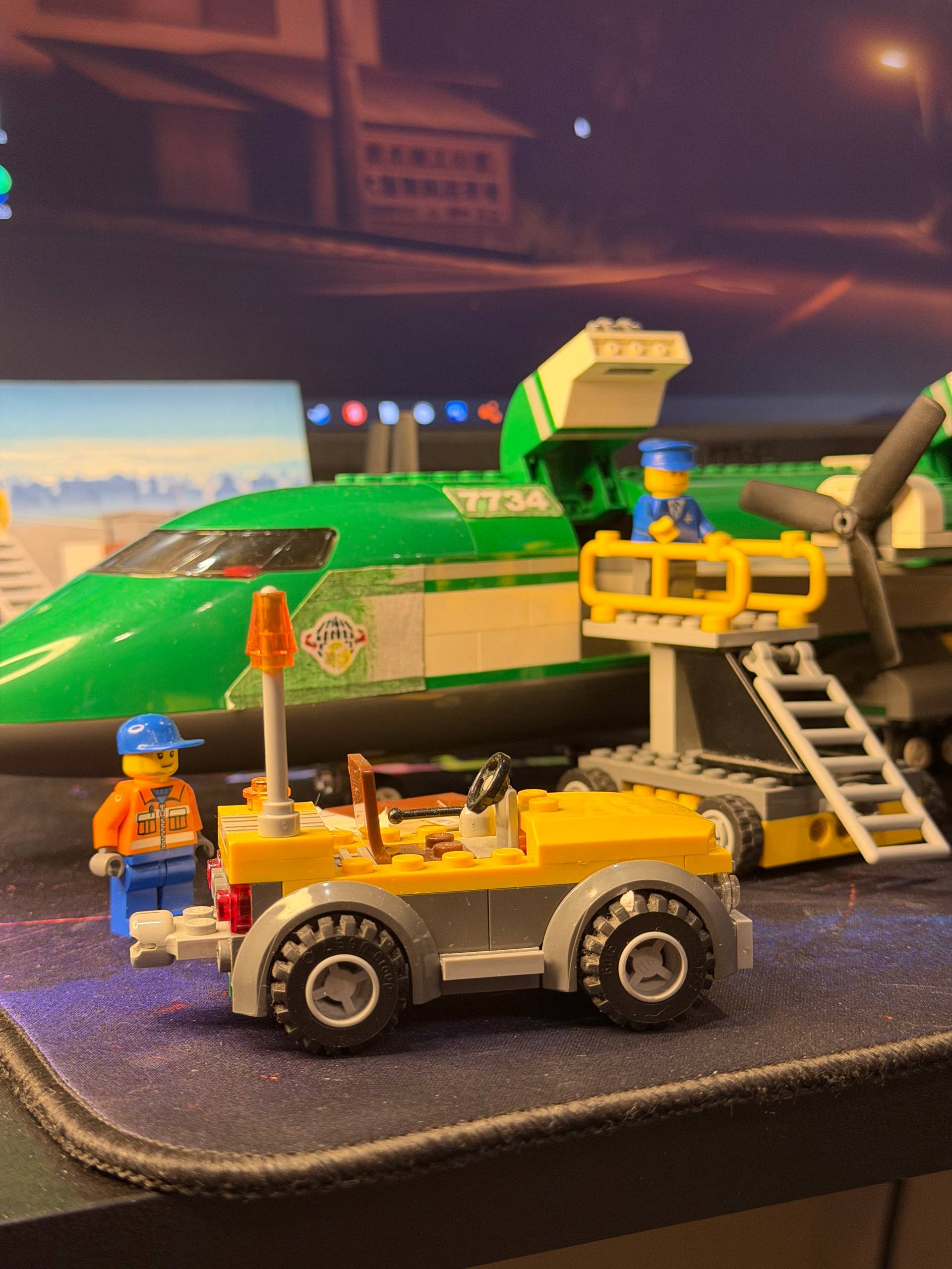 LEGO City 7734 Грузовой самолет (Cargo Plane)