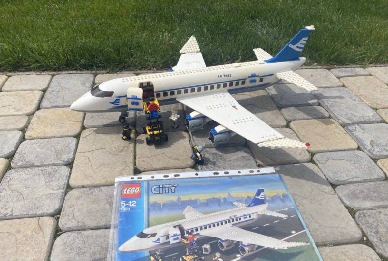LEGO 7893 Пассажирский самолёт