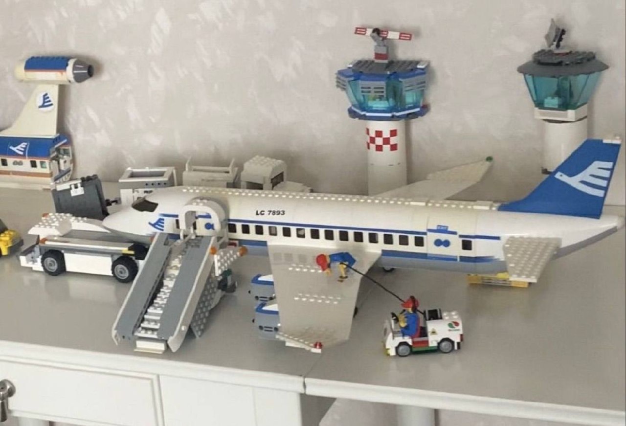 LEGO 7893 Пассажирский самолёт