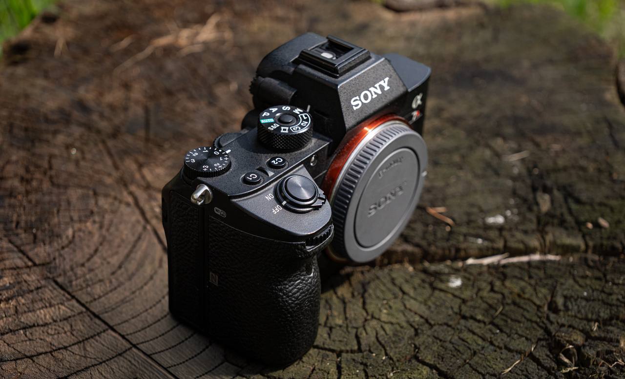 Sony A7R III (ILCE-7RM3) камера