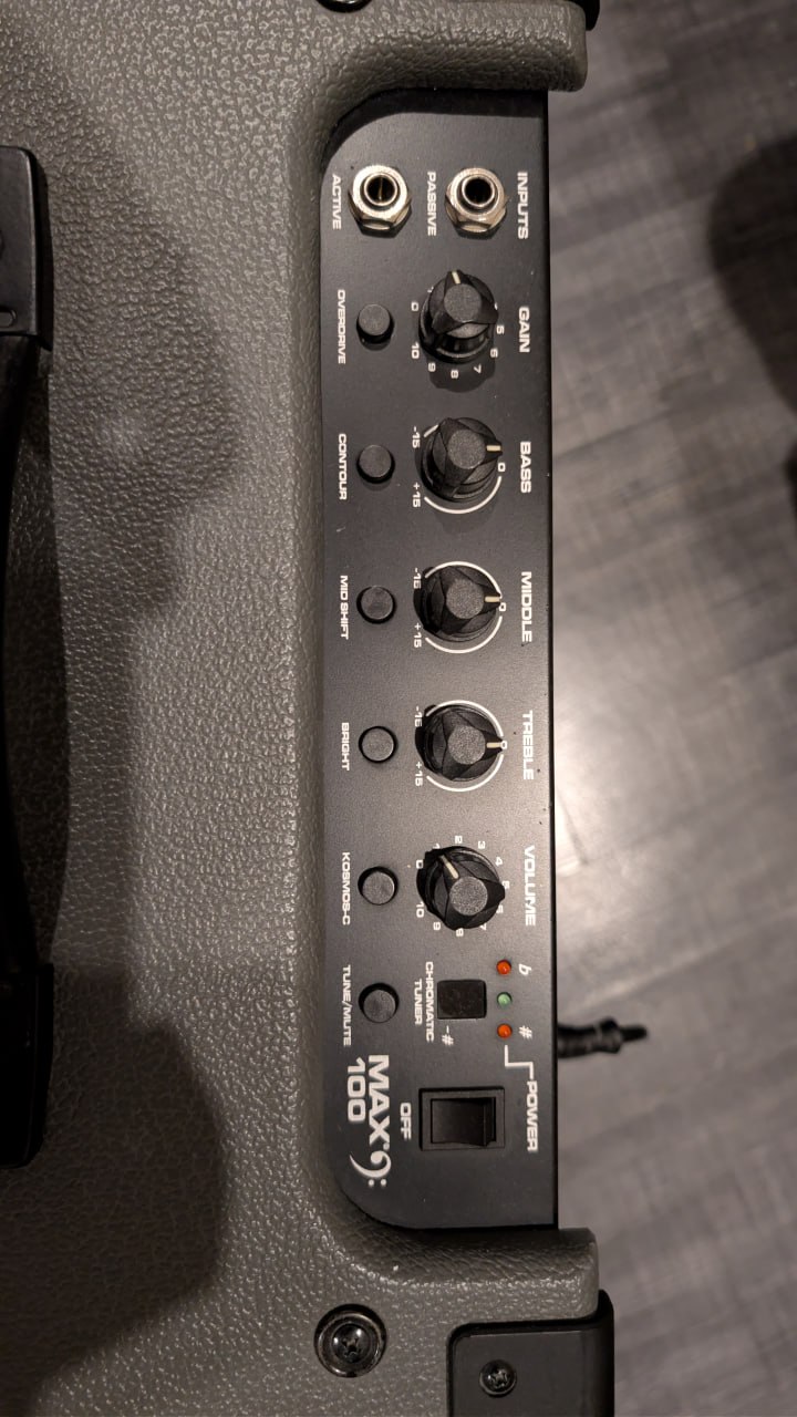 Басовый комбоусилитель Peavey Max 100