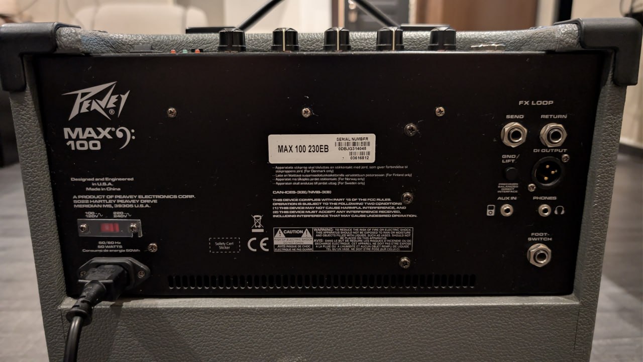 Басовый комбоусилитель Peavey Max 100