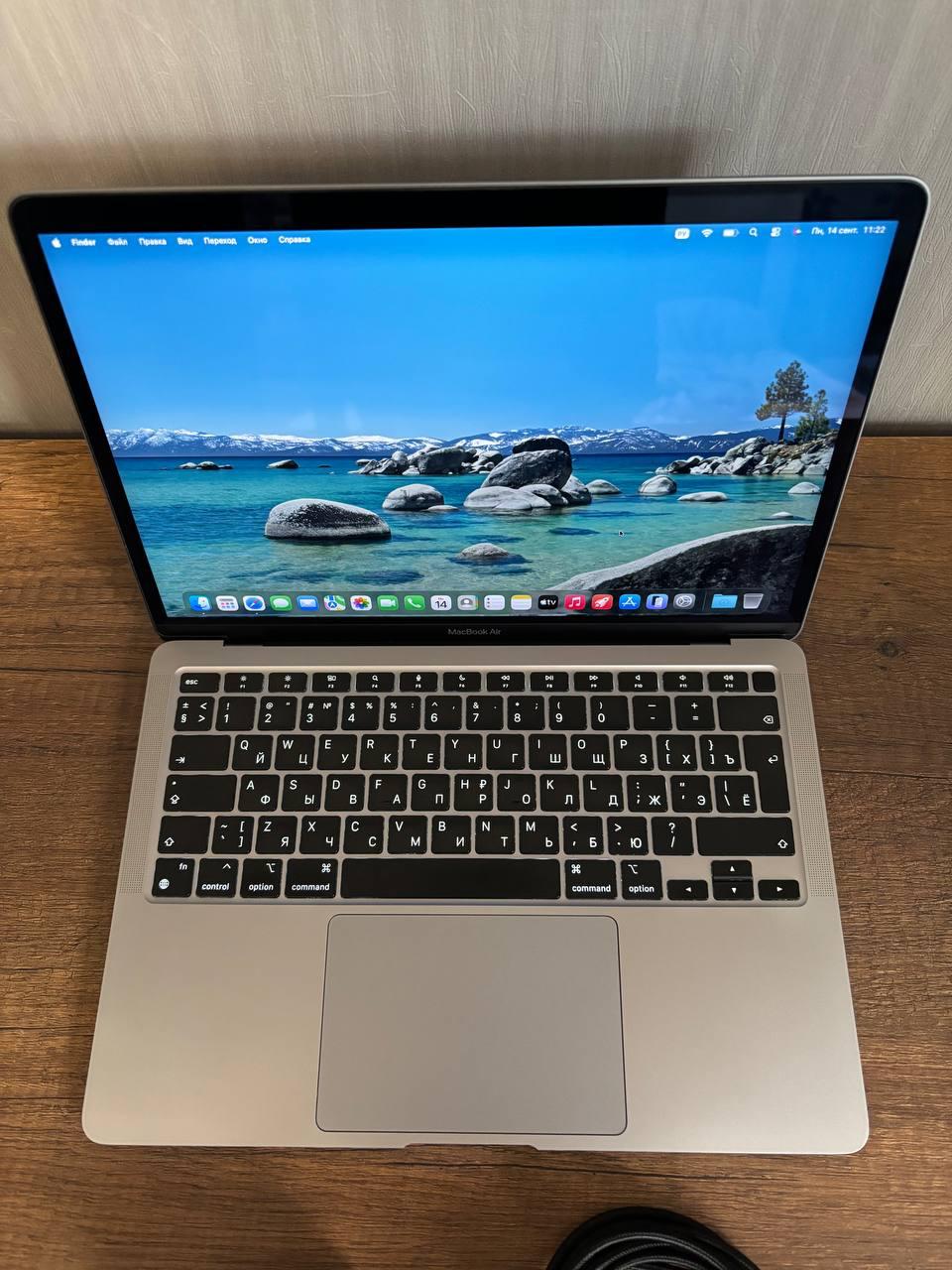 Apple MacBook Air 13" (M1, 2020) 8/256 GB