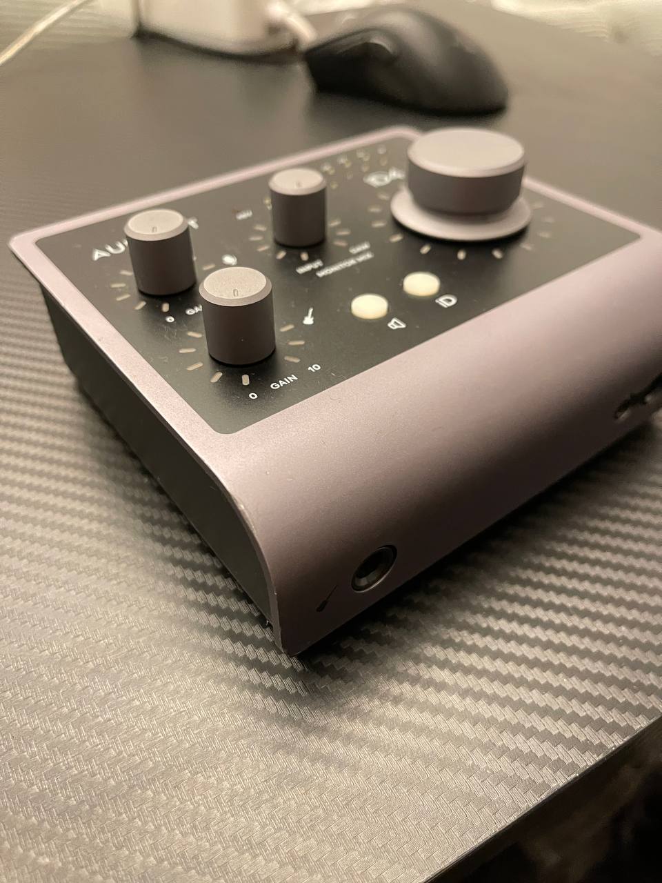 Audient iD4 MKII аудиоинтерфейс
