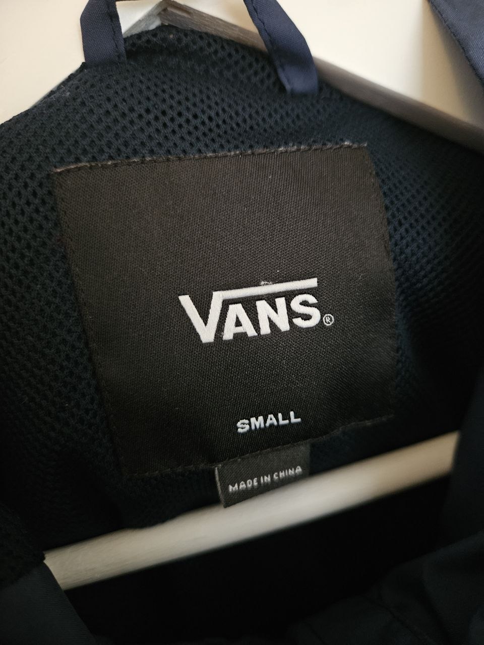 Ветровка Vans с капюшоном, размер S
