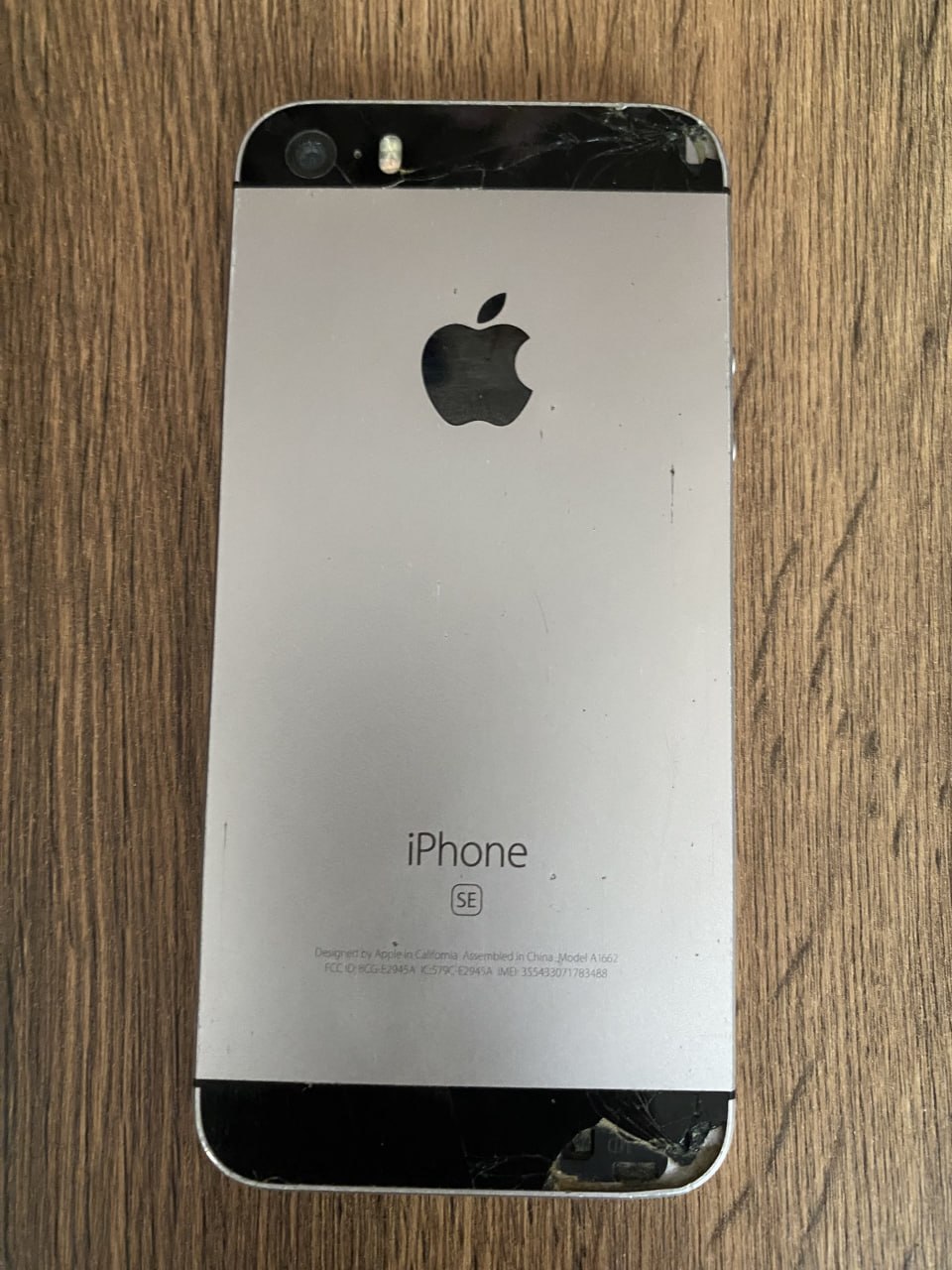 iPhone SE 2016 (A1662) американская версия