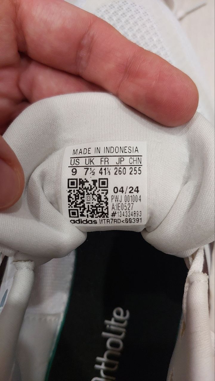 Кроссовки Adidas, размер 255mm