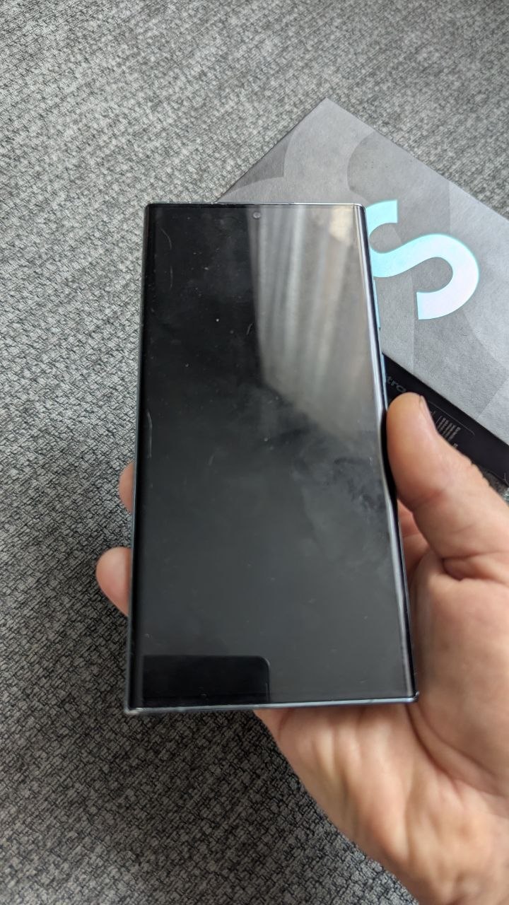 Samsung Galaxy S22 Ultra 256 ГБ