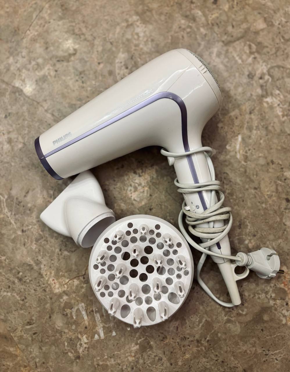 Фен Philips ThermoProtect 2200W Ionic