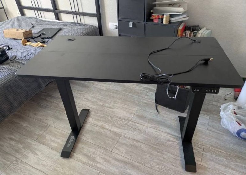 Компьютерный стол Ritmix TBL-120 с регулируемой высотой