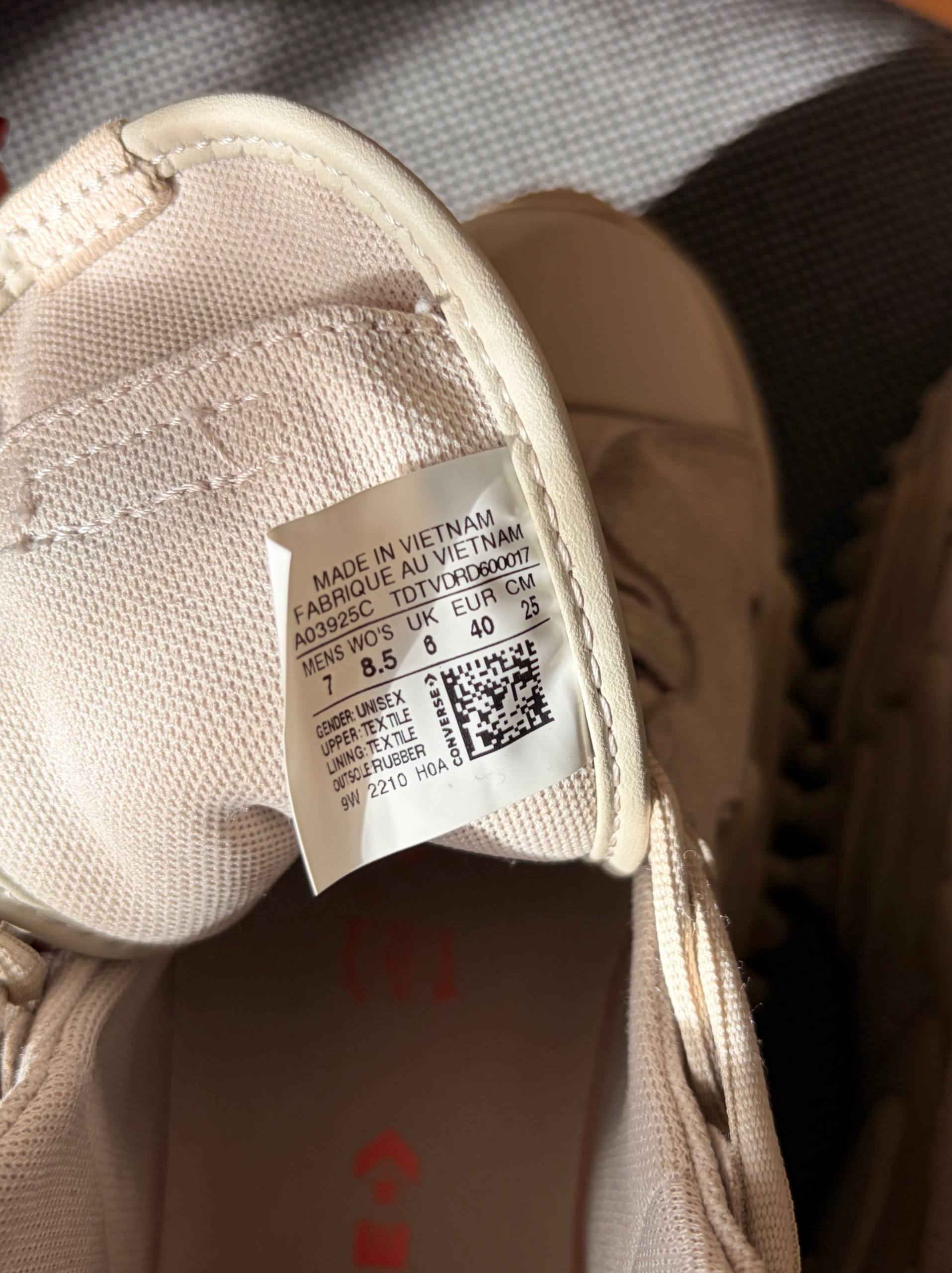 Кроссовки Converse, размер 40