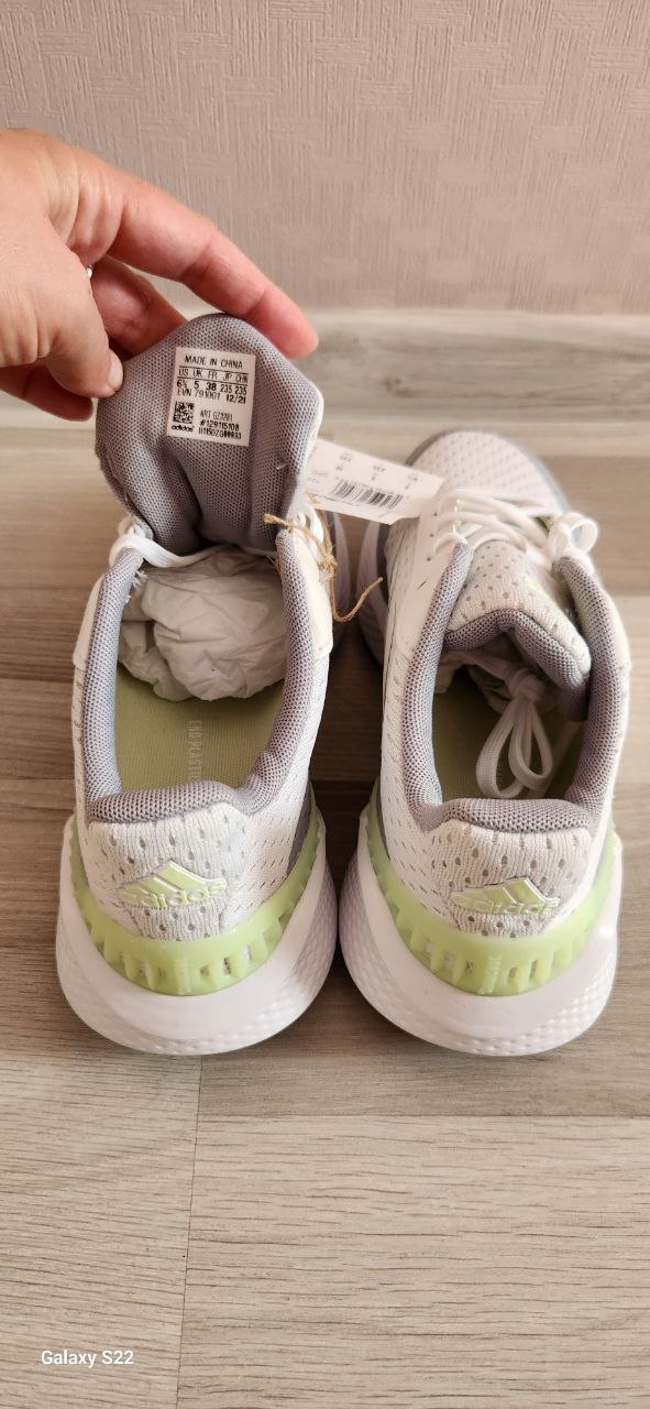 Adidas кроссовки, размер 38 (6.5 US)