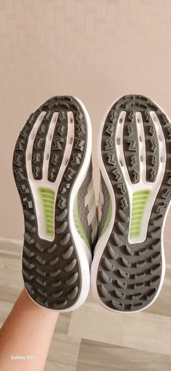 Adidas кроссовки, размер 38 (6.5 US)