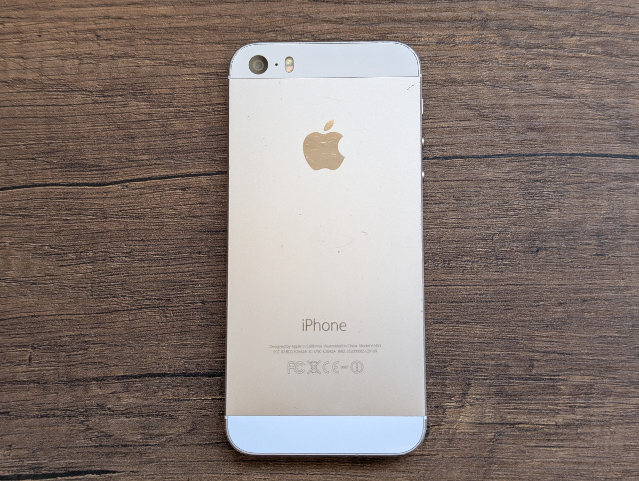 iPhone 5S (Y2K Digicam 2000) — камера / MP3-плеер