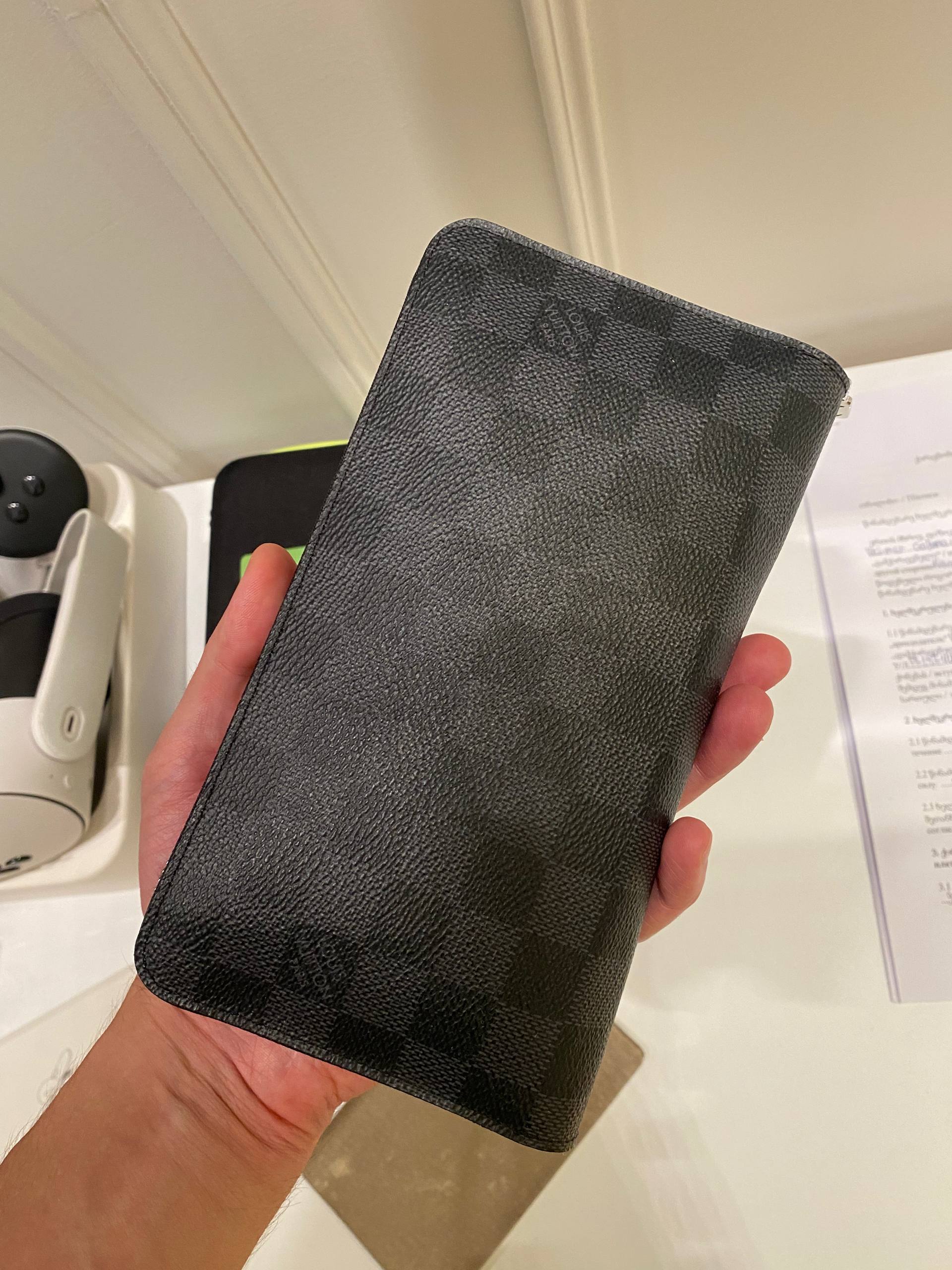 Louis Vuitton Zippy Organizer Damier Graphite