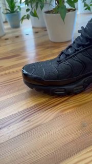 Кроссовки Nike Air Max Plus TN, чёрные, Eur 40