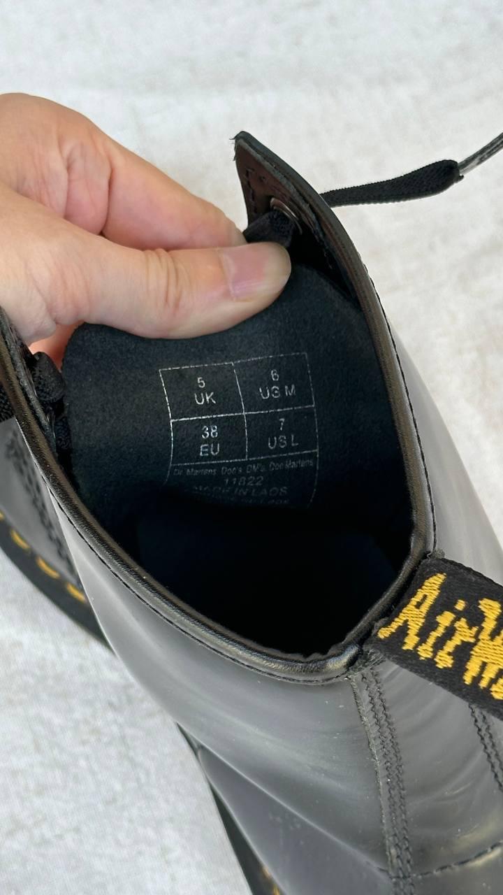 Классические Dr. Martens чёрные, размер 38