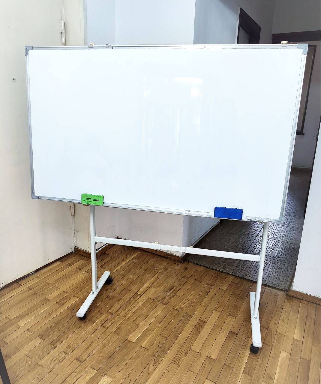 Мобильная доска для маркеров Whiteboard на колёсиках 200х90
