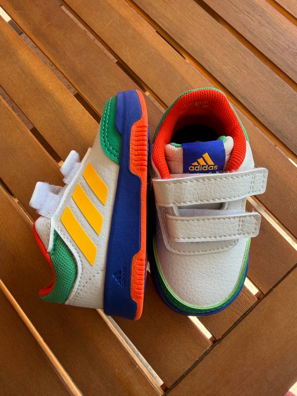 Adidas кроссовки, размер 19