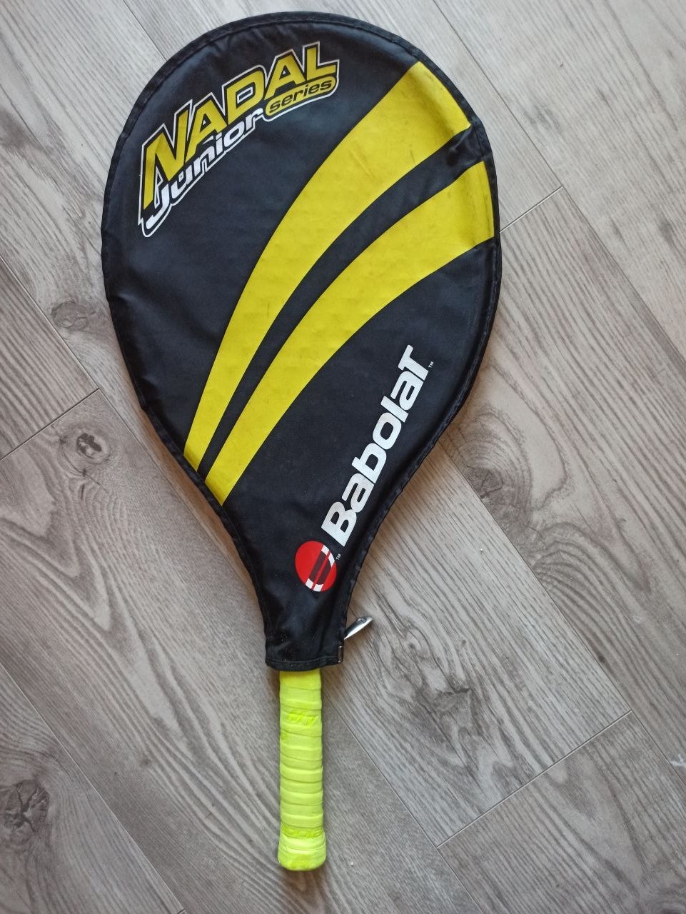 Детская теннисная ракетка Babolat Nadal Junior 140 с чехлом