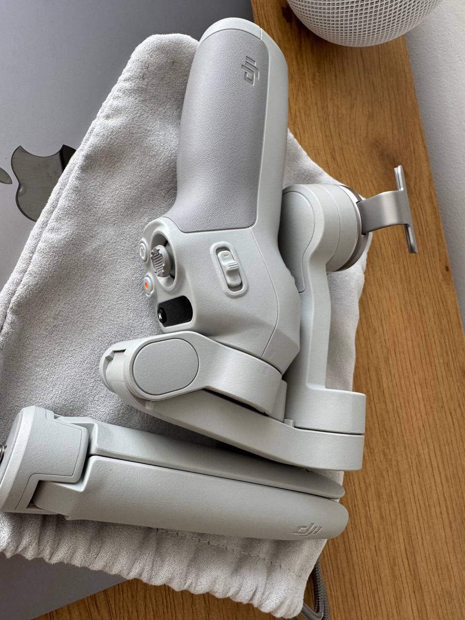 DJI Osmo Mobile SE стабилизатор