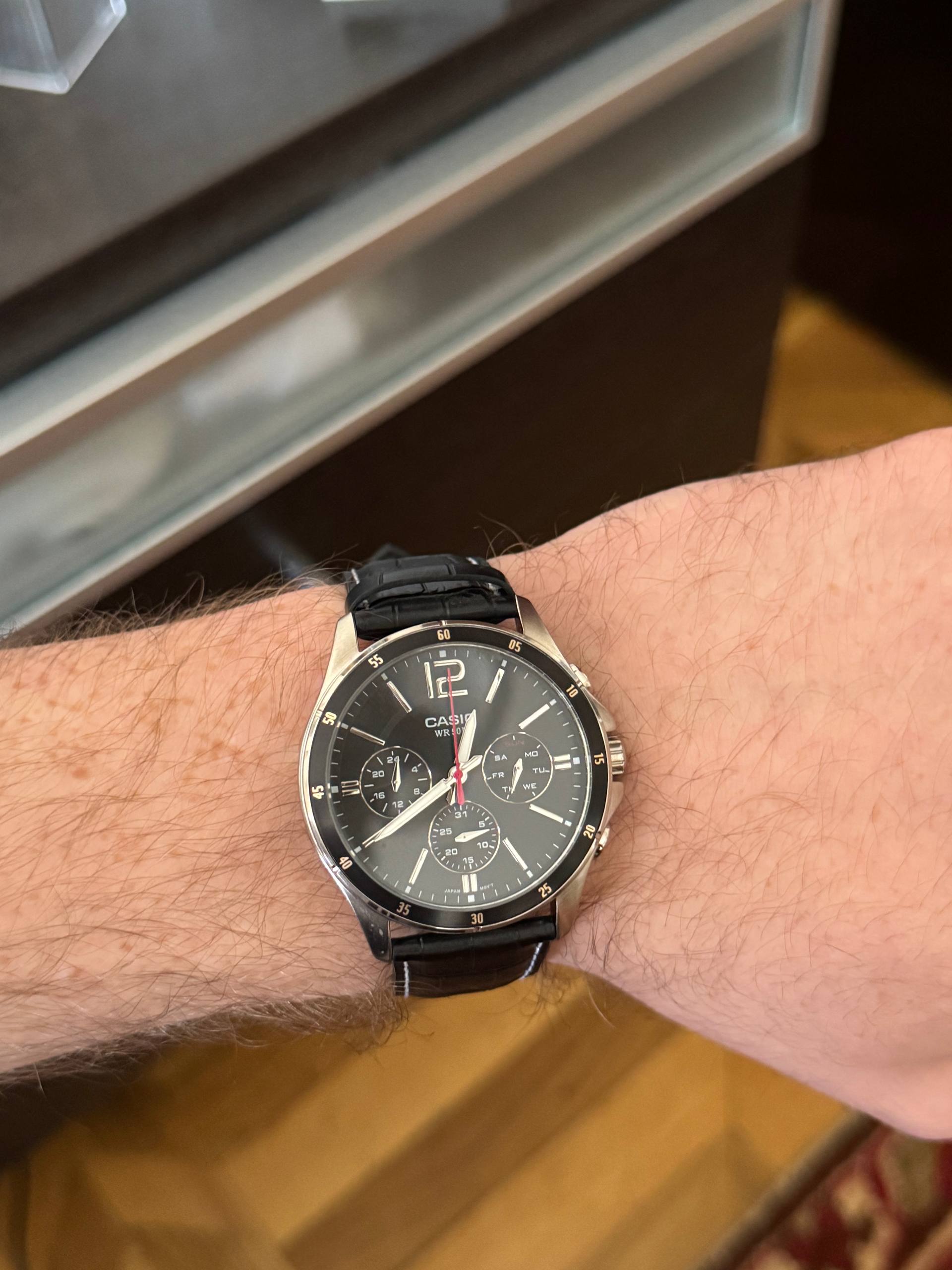 Часы Casio новые в коробке с документами