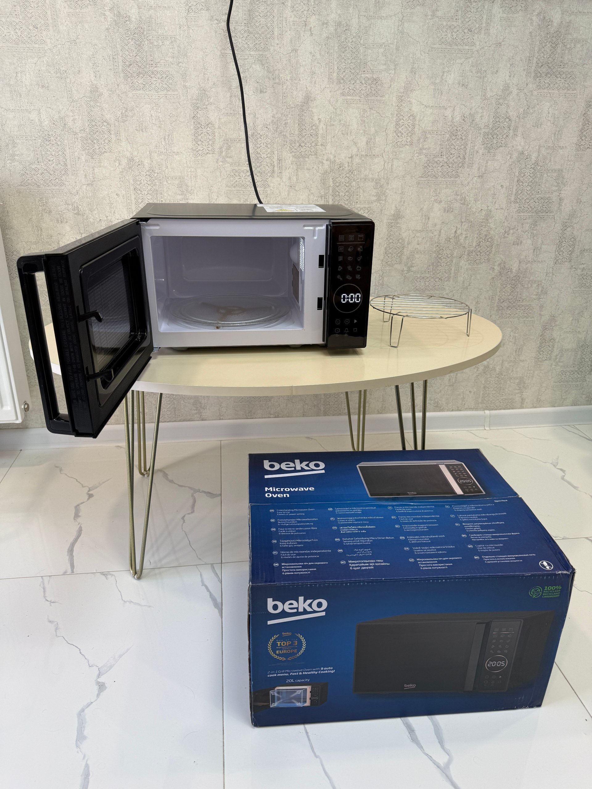 Микроволновка Beko MGC 20130 BB с грилем