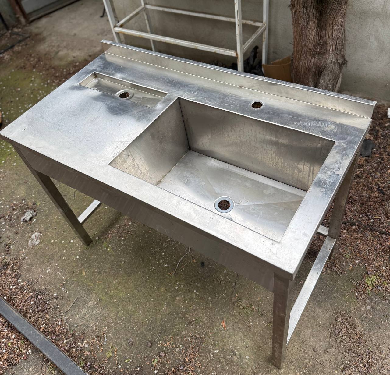 Стол с раковиной из нержавейки 118x60x82