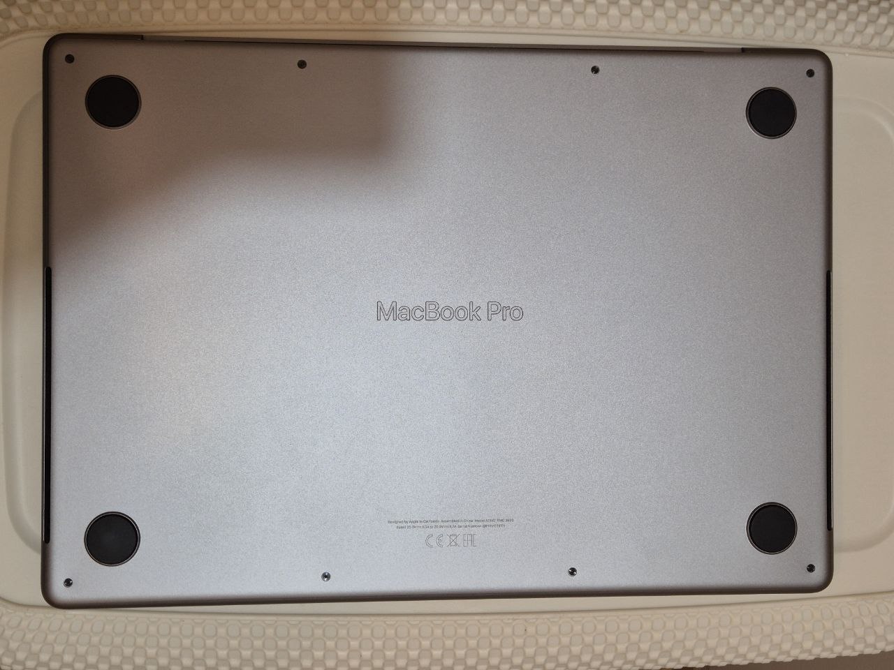 MacBook Pro 14" M1 Max 64GB / 2TB SSD