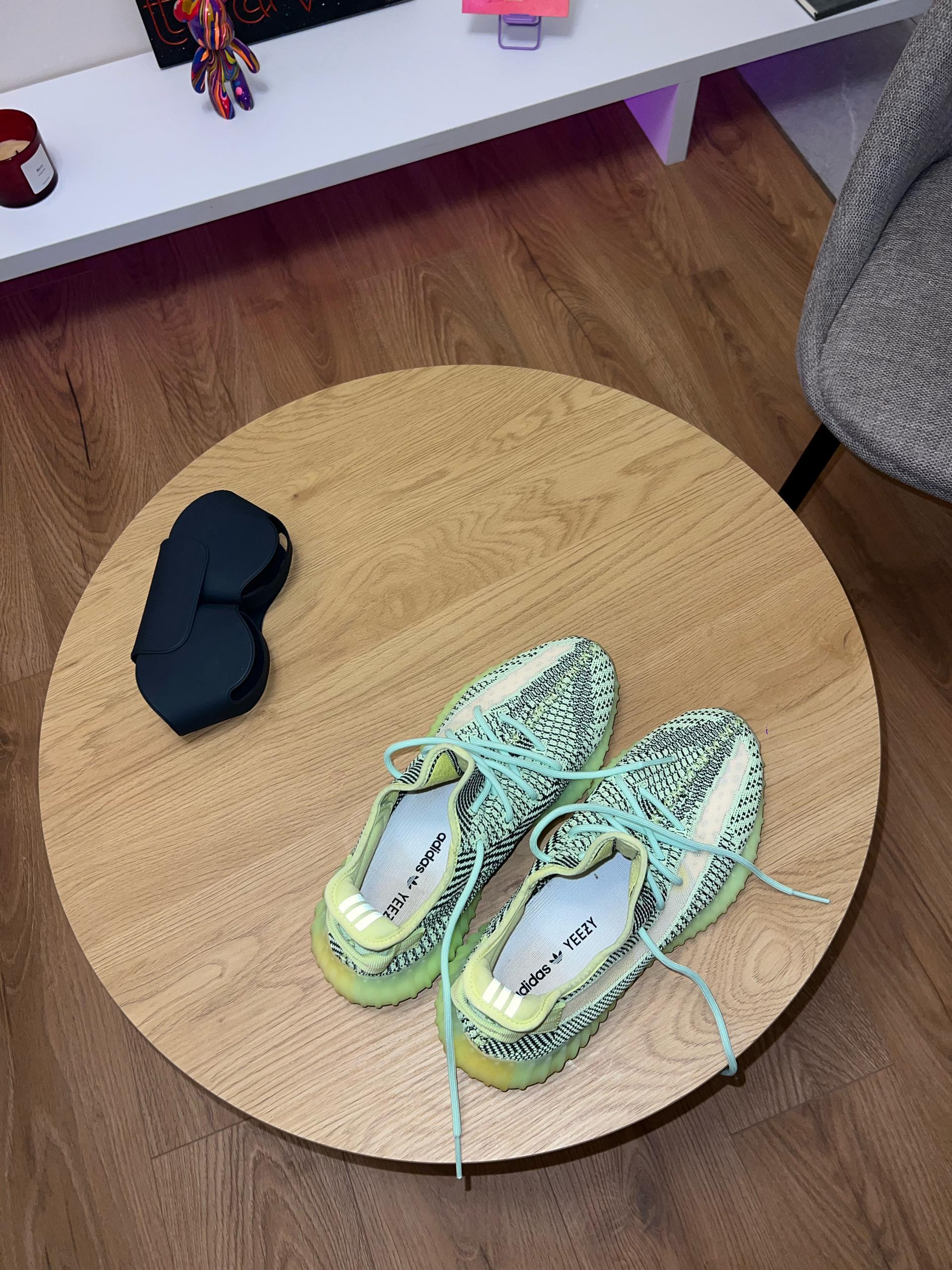 Adidas Yeezy Boost 350 V2, размер 44