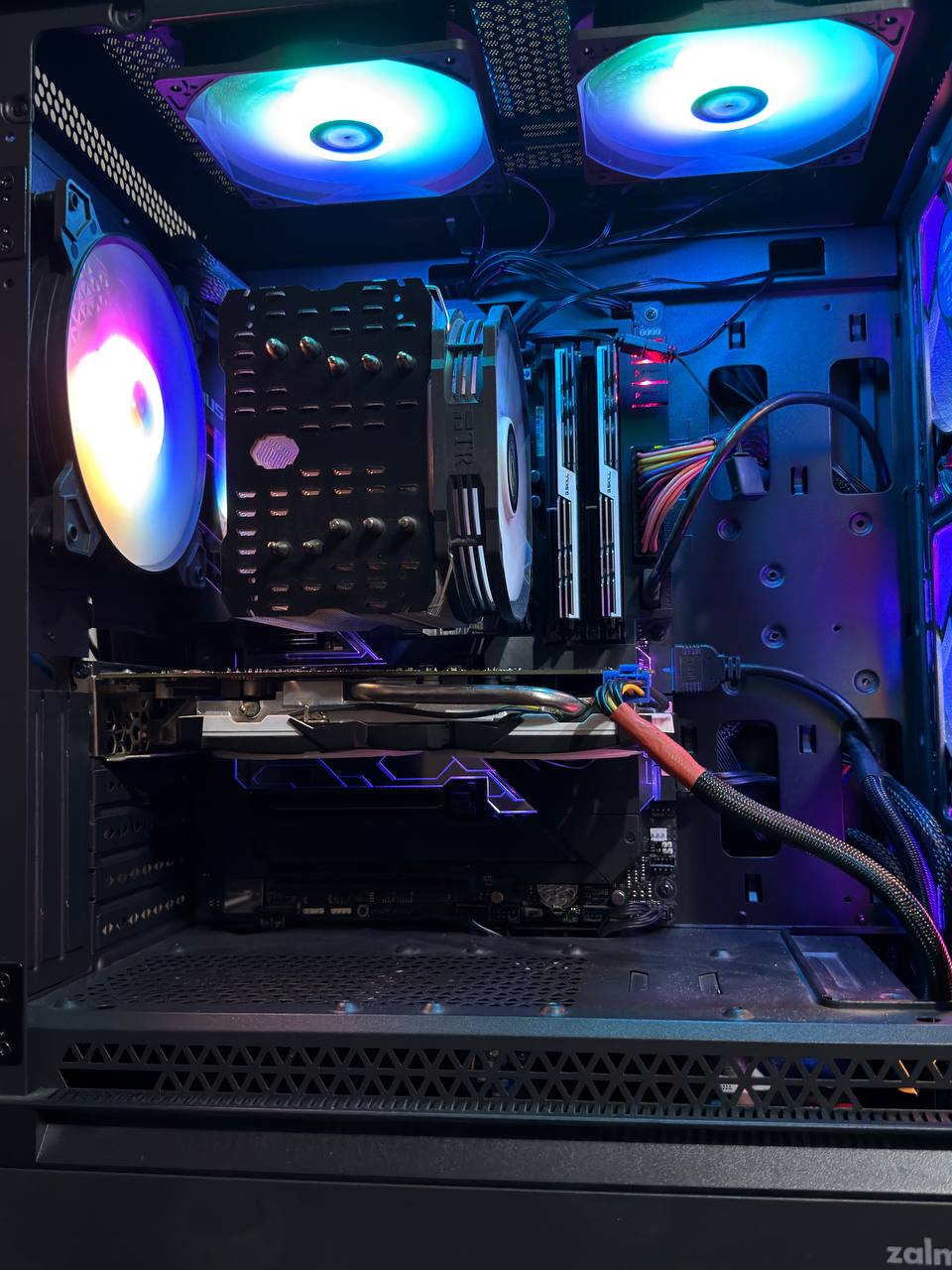 Игровой ПК полным комплектом: i9-9900KF, RX 570, монитор Samsung 27"