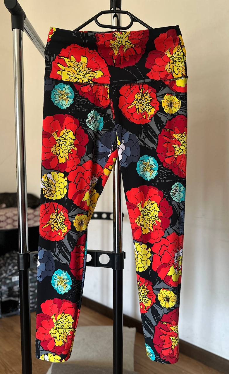 Леггинсы Adidas Run Flower, размер L/XL