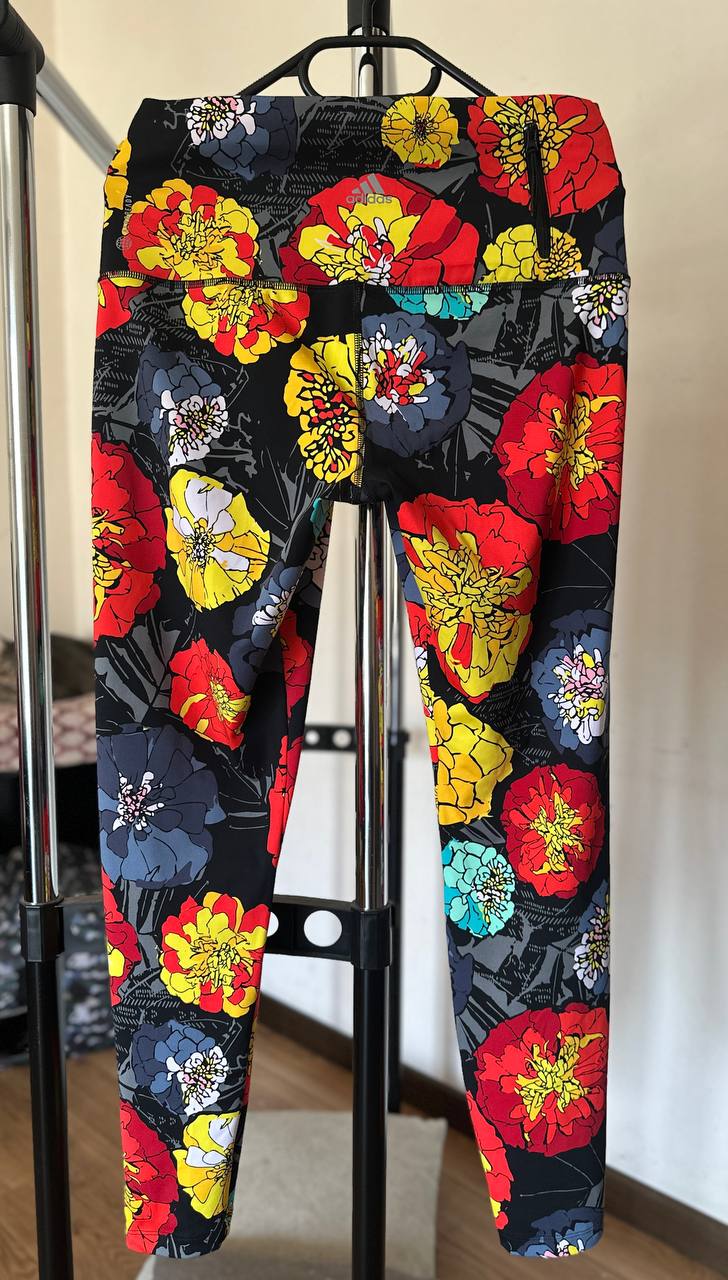 Леггинсы Adidas Run Flower, размер L/XL