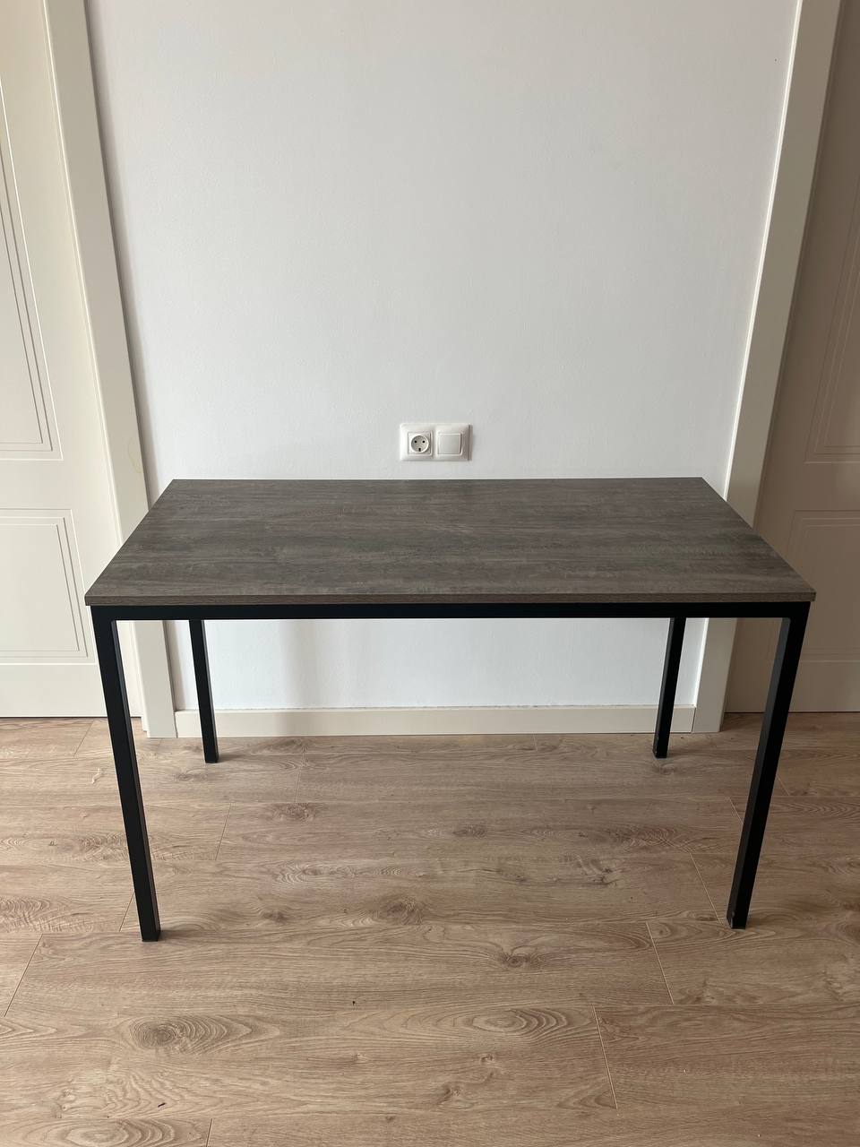 Стол письменный 120x60x70 см, металлическая рама